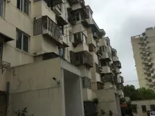 04年小区,一梯两户,南北通,便宜