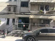 石泉路房龄新95年 一梯四户 装修好 一室