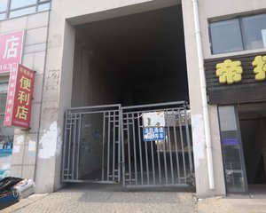 周水前沃尔玛楼上,交通购物方便,好出租。