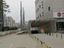 万达旁,出行方便,标准一室一厅