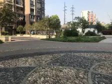 家悦花园复式4房 房东诚心出售 楼上面积不体现 价格可谈