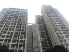 铂顿国际公寓 1室1厅 东 西