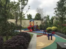 中庚别墅,近轻轨和天街,大联排住家环境好