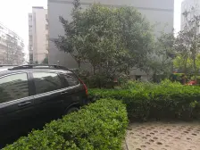 此房户型方正 视野很好 采光充足 满五年