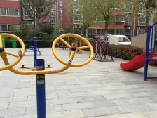 西流湖公园旁,多层社区 通透大2房 带车位