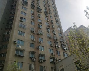 九号线科怡路站,东南一居室,低总价诚心售