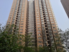 电梯两房,通风采光好,双地铁3-4号线,简装。