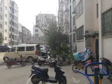 纯商品房电梯小高层 双气小区标间