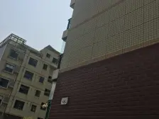 此房满两年 户型方正 得房率高 闹中取静换房之选