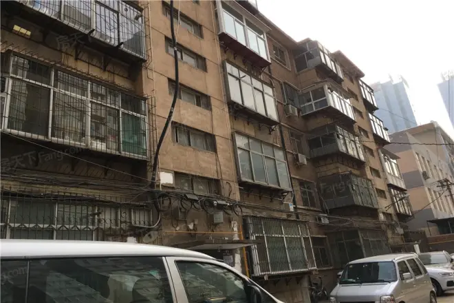 槐中路省工商局宿舍实景图