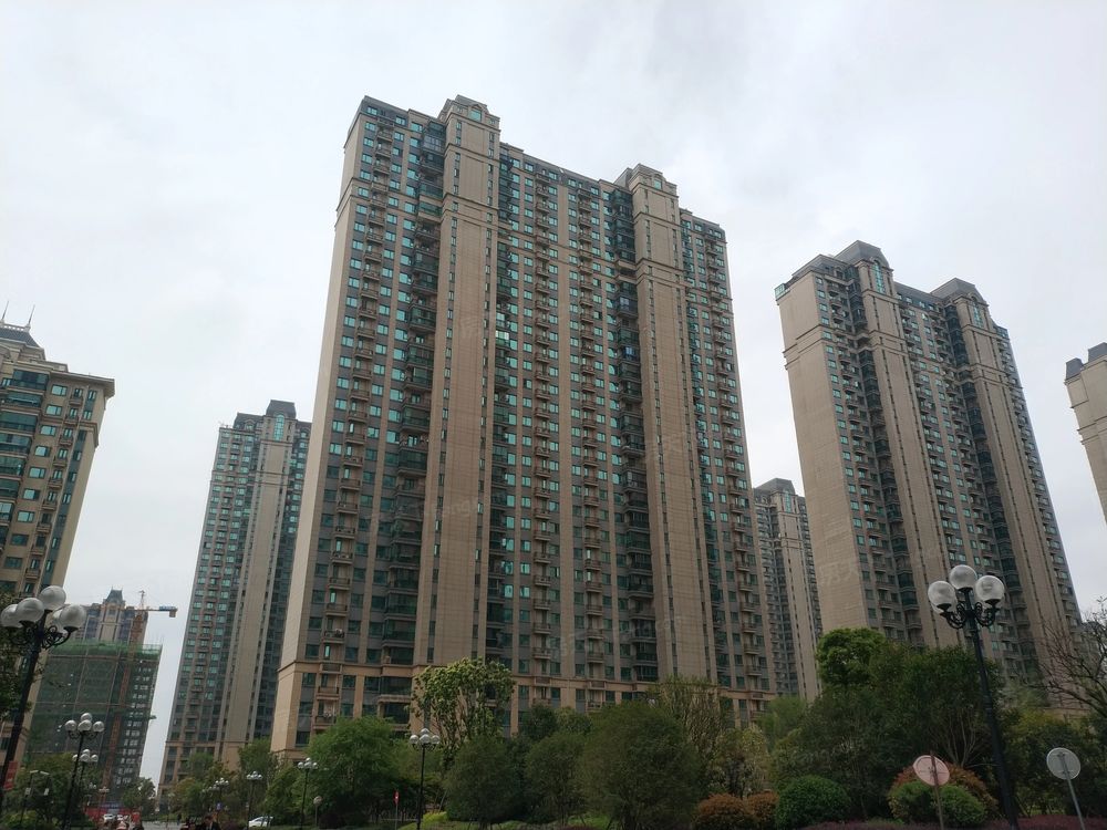 小区相关图