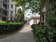 宏莲花园低楼层户型好,业主诚心出售