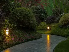 低总价叠加别墅,带露台带车位带地下室,委托有钥匙。