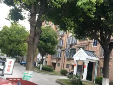 一梯两户,大平层,大两房,大开间,品质小区,交通便利,精装修,诚意出售