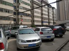 宏莲花园1楼,朝南大3房,业主诚心出售!