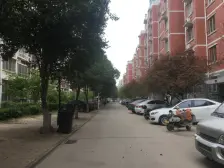 双气 多层小区,人少安静 精装婚房 没怎么住。