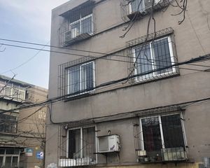 小山商圈教师楼二层老本精装修诚心卖看房方便