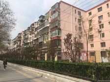 石佛营西里小区,交通方便,户型方正