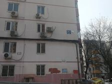 紧邻地铁 满五年唯一 商品房 金顶街 · 金顶街四区