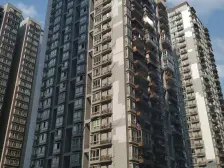 万达商圈.购物方便.近轻轨3号和10号线