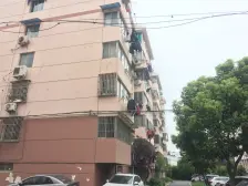 房子是精装修,楼层好位置佳,采光无遮拦,有独库