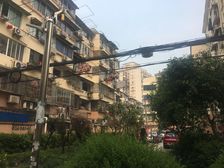 近D铁 中间楼层 业主诚意随时看房