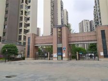 临江苑东区 1室1厅 西南