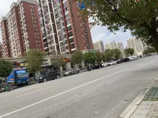 电梯房,精装修,朝南,带阳台,通燃气