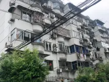 新上大两房,非顶楼户型,好采光充足有钥匙随时可看!