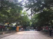 南坪万达商圈 上珊瑚 交通方便 正朝南视野开阔