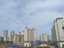 此房小高层,毛坯随意改造,税费各付,诚心出售