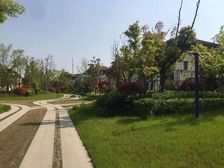 毛坯别墅:适合自己装修、户型设计改造