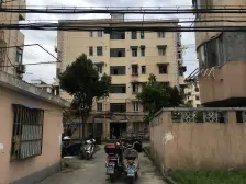 近13号线 中楼层 客厅带窗户 诚心出售 看房方便