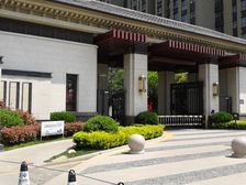 满两年唯一 精装修 院子100平负一100平 公摊小随时看