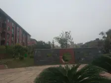 全封闭式花园小区 小区配套齐全 地铁口 视野开阔