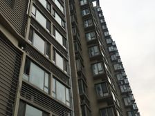 此房满五年维一精装修拎包入住!南北通透三房