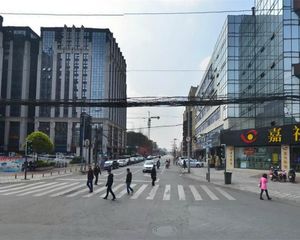 交大万通格外2室2厅西南