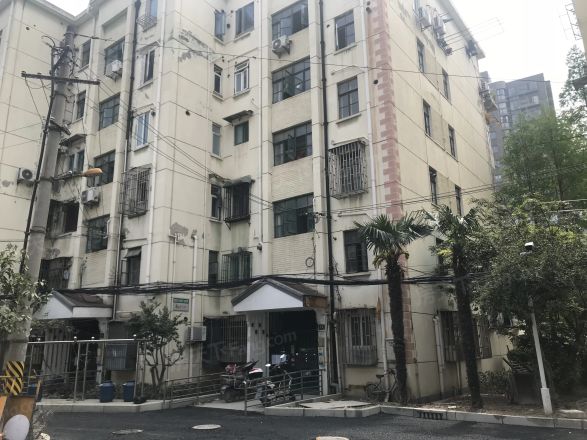 泾华新村实景图