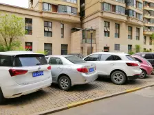 中原新城学府小区,伊河路步行500米,153平通透大五房