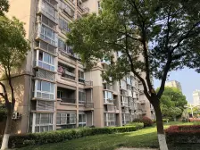 莘庄09年小区单价3.9W,三房,固定车位三轨交,双商场