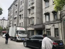 间敞亮中间楼层 采光好通风好视野开阔近地铁出现方便