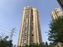 华岩新城 和泓四季D区三房68万