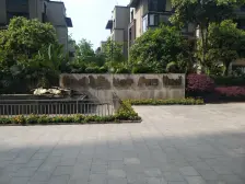 照母山 金科时代中心一房