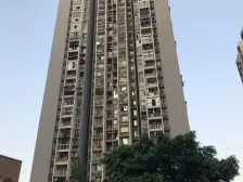 万达旁,正规两房,采光充足楼层好,朝小区中庭