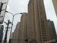 住家装修,保持新,看房方便,业主急售