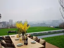 次新小区 视野之内都是城市景观朝中庭安静