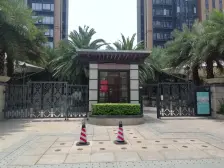 产权清晰随时可以过户,精装修5000元平,原酿酒厂用地