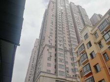 地铁口5号线 中岳边户大两房 采光好 楼层好