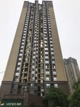 金辉城春上南滨实景图