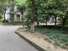 诚心出售,地铁口近,得房率高,采光充分